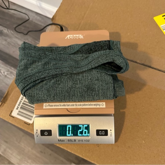 Athleta Seamless Racerback Workout Green Tank Womens Small Gym Lightweight - Picture 7 of 7